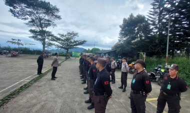 Bhabinkamtibmas Polsek Sukalarang Pimpin Apel Security PT Pratama