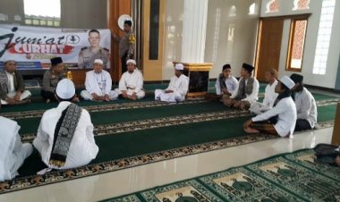 Cegah Gangguan Kamtibmas, Polisi Berikan Pembinaan Melalui Jumat Curhat