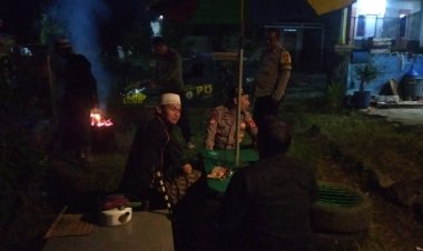 Pastikan Wilayah Binaan Tetap Aman,Bhabinkamtibmas Kontrol Ronda Malam