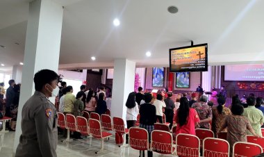 Ibadah Minggu, Polisi Polsek Sukalarang Rutin Pam Gereja
