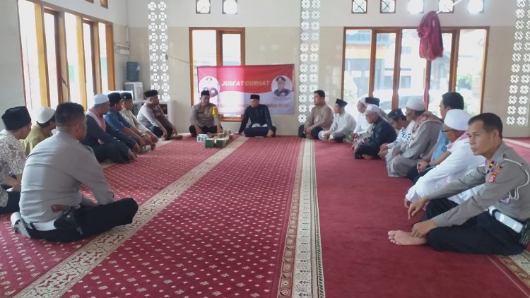 Jumat Curhat Bersama Kapolsek Baros kembali menyerap informasi dan mendengarkan keluh kesah warga