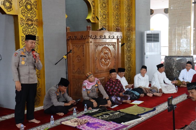 Polda Bengkulu Kembali Gelar Jum’at Curhat Di Masjid Baitul Izza