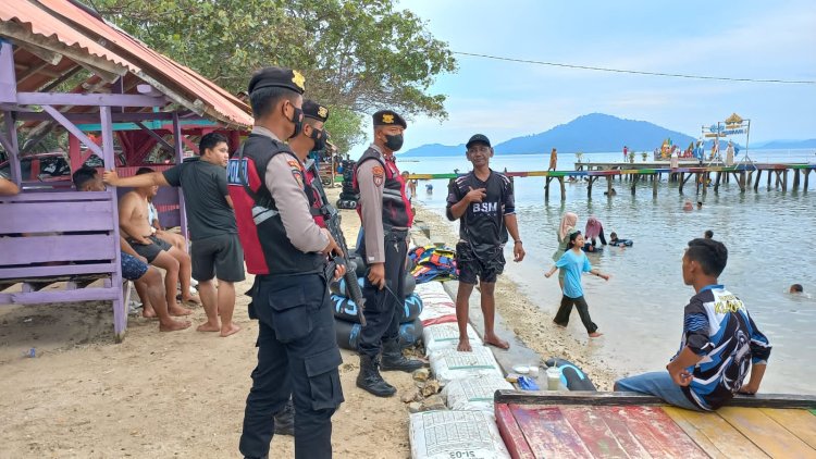 Sat Samapta Polres Pesawaran Polda Lampung Laksanakan Patroli Wisata Pantai di Hari Libur Natal