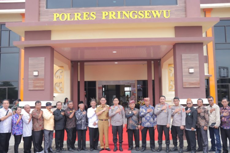 Kapolda Lampung Resmikan Gedung Mapolres Pringsewu