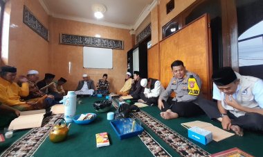 Kapolsek Sukalarang Mengikuti Pengajian Rutin Bersama Dengan MUI Dan Forkopimcan