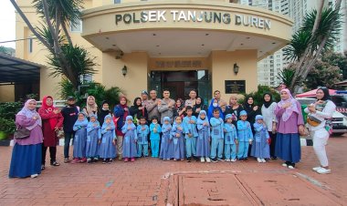 Polsek Tanjung Duren Polres Metro Jakarta Barat Menerima Kunjungan Study Anak sahabat Polisi dari Siswa Siswi TK Melati Al Barokah