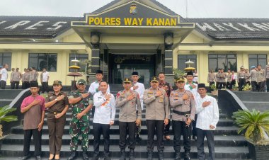 Kunker Ke Polres Way Kanan, Kapolda Lampung Motivasi Personel Tingkatkan Pelayanan Masyarakat
