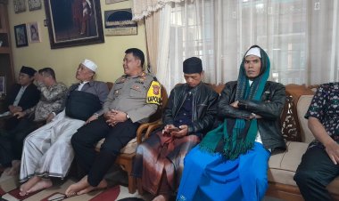 Jalin Sinergitas, Kapolsek Sukalarang Sambang Silaturahmi Dengan Tokoh Masyarakat