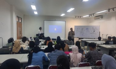 Kasubbid Penmas Polda Lampung AKBP Rahmat Hidayat Sosialisasikan Aplikasi Super App kepada Mahasiswa