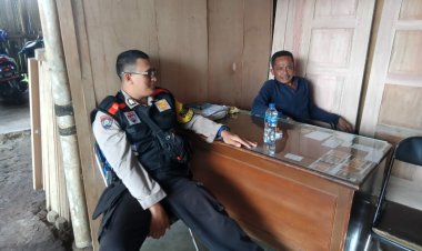 Bhabinkamtibmas Polsek Cibeureum Polres Sukabumi Kota Laksanakan Silaturahmi Dan Anjangsana Dengan Warga