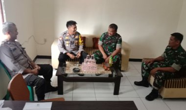 Kapolsek Cibeureum Silaturahmi Dengan Danramil Baros, Bukti Sinergitas TNI-Polri Tetap Terjaga