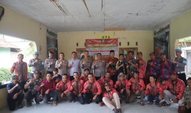 Wakapolres  Lampung Selatan Kembali Laksanakan Jum’at Curhat Quick Wins Presisi Bersama Warga Desa Puji Rahayu