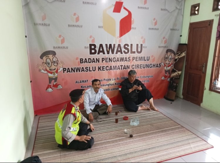 Polsek Cireunghas Polres Sukabumi Kota Kunjungi Kantor Bawaslu Kecamatan Cireunghas