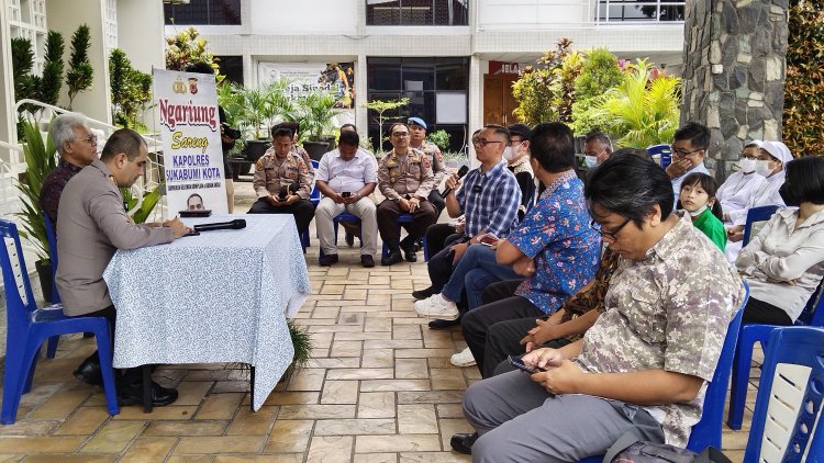 Kapolres Sukabumi Kota Dan Kapolsek Cikole Laksanakan Jumat Curhat Di Santo Joseph