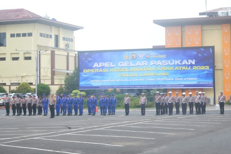 Kapolda Lampung Irjen Pol Akhmad Wiyagus Pimpin Apel Operasi Keselamatan Krakatau Tahun 2023