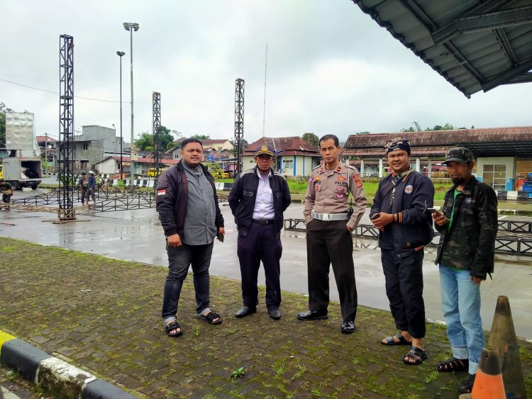 Panit Lantas Ipda Arsim melaksanakan Pendidikan Masyarakat Lalu Lintas di Terminal Type C Kota Sukabumi
