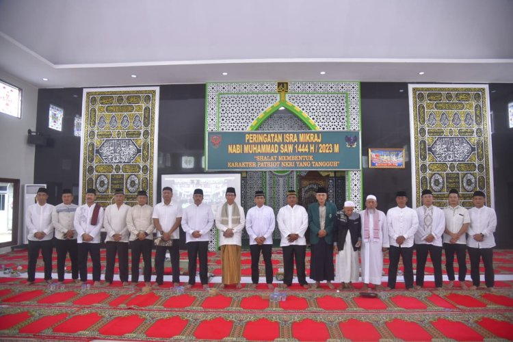 Kapolda Lampung Ikuti Istigosah Kubra Memperingati Isra Mi'raj Nabi Muhammad SAW 1444 H