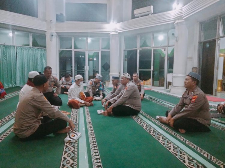 Serap Aspirasi Warga, Kapolres Lampung Selatan AKBP Edwin Lakukan Safari Sholat Subuh