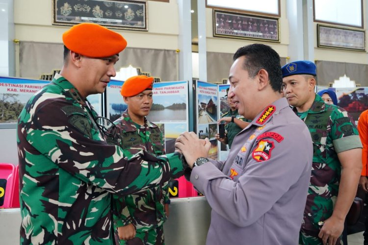 Kapolri Beri Apresiasi Langsung ke TNI dan Tim Gabungan yang 'Berputar' Evakuasi Kapolda Jambi