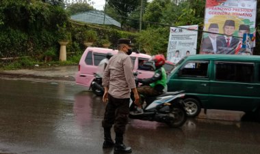 Demi Kelancaran Arus Lalu Lintas, Personel Polsek Cibeureum Laksanakan Gatur Lalin