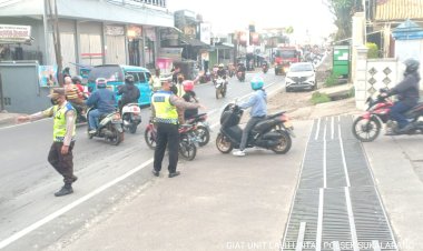 Gatur Lalin Pagi hari, Bentuk Pelayanan Polantas Kepada Masyarakat