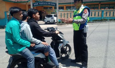 Teguran Humanis Kepada Anak Sekolah Yang Tidak Menggunakan Helm