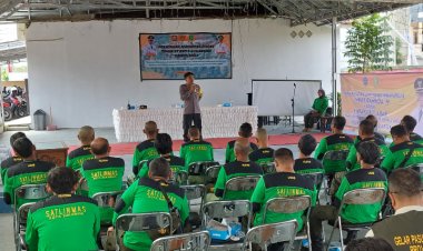Kapolsek Cibeureum Berikan Pelatihan Anggota Satlinmas Tingkat Kota Sukabumi