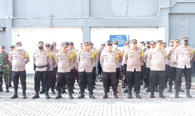 Polsek Metro Taman Sari Jakarta Barat Bersama 3 Pilar serta Pam Swakarsa Gelar Apel Menjaga Kamtibmas Selama Ramadhan 1444 H