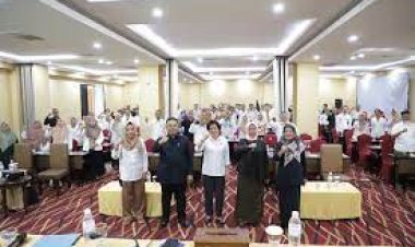 Unila Latih Wawasan Kepemimpinan  bagi 100 Tendik dengan Tagline Be Strong