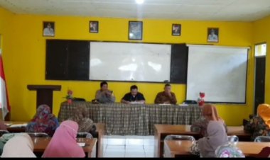 Di Bulan Ramadhan Kapolsek Cireunghas Gelar Ngariung Bareng Warga