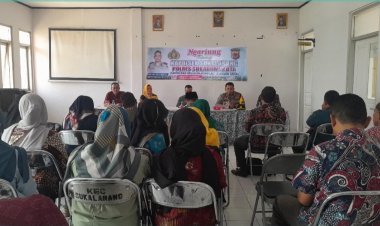 Kapolsek Sukalarang Silaturahmi dengan Kader PKK Kecamatan dan Pegawai Puskesmas