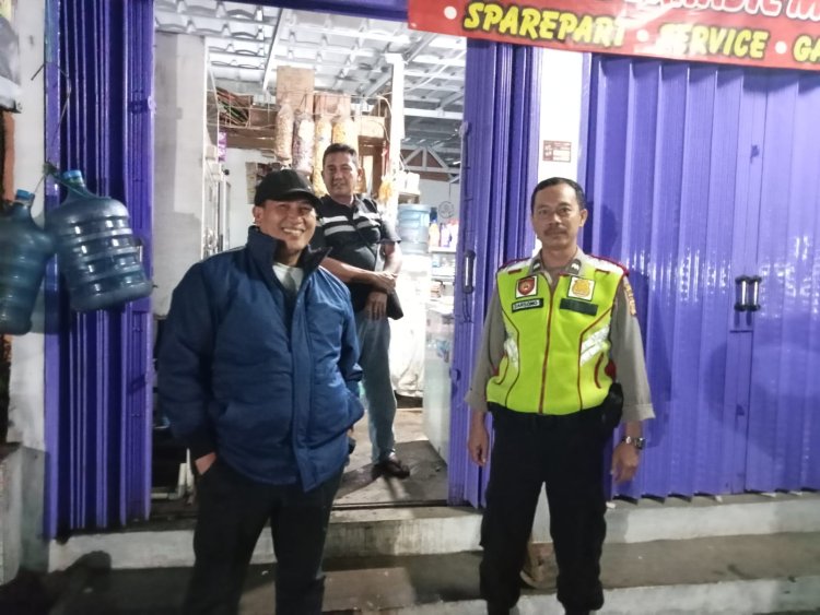 Patroli Rutin Unit Samapta Polsek Cireunghas Polres Sukabumi Kota,Cegah Gangguan Kamtibmas Pada Malam Hari