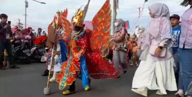 Karnaval Batik Besurek Kenalkan Batik Khas Bengkulu