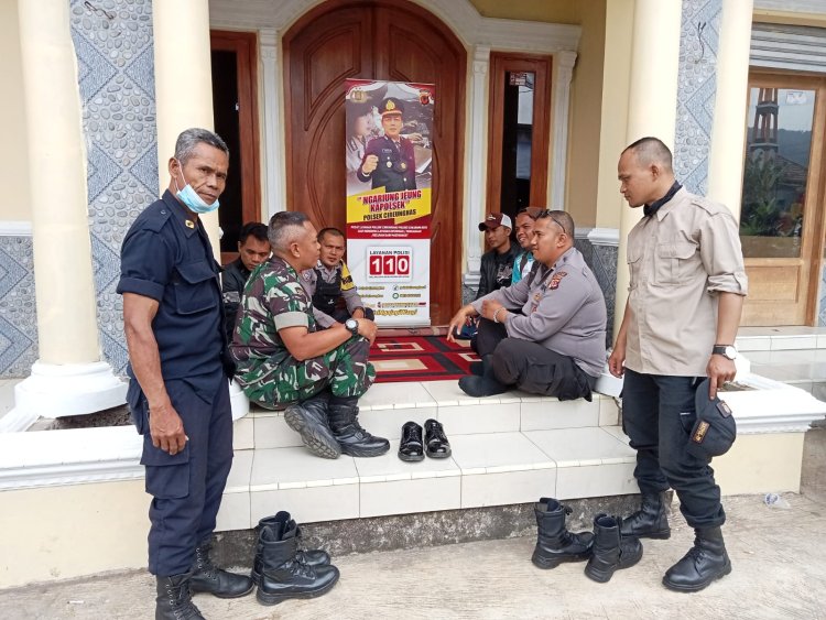 Sinergitas TNI-POLRI ,Ngariung Bareng Bersama Polsek Cireunghas  Dan Posramil