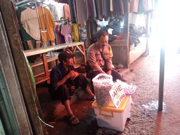 Menjelang Ramadhan Polisi di Sukabumi Kota Sambangi Pedagang Kaki Lima
