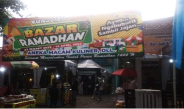 Ngabuburit Asik Berburu Takjil di Bazar Ramadhan Jalan Kampus Purwokerto