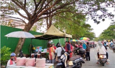 Asyiknya Berburu Takjil di Jalan Jolotundo, Kota Semarang