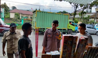 Operasi Ciptakan Kondusifitas, Polsek Sukalarang Gelar Razia Petasan