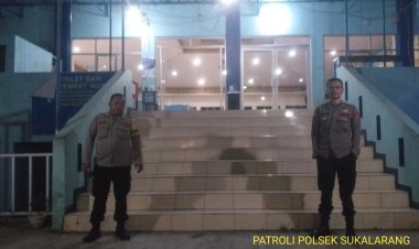 Pastikan Kenyamanan Jalannya Ibadah Sholat Tarawih, Polsek Sukalarang Intensif Patroli