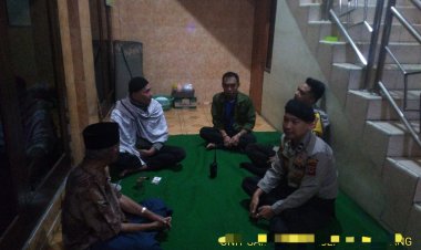 Patroli Sambang Unit Samapta Polsek Sukalarang Mencegah Gangguan Kamtibmas Saat Bulan Suci Ramadhan