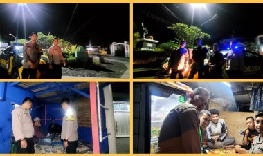 Polsek Sukalarang Terus Tingkatkan Patroli Jelang Sahur Sambil Bangunkan Warga