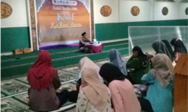 Mahasiswa UPGRIS Ramai Ikuti Kajian Ramadhan di Masjid Universitas PGRI Semarang