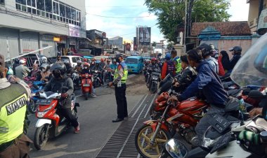 Tekan Angka Kecelakaan Lalu Lintas, Polisi Gatur Lalin Sore Hari