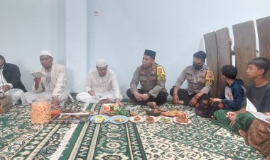 Kapolsek Sukalarang Hadiri Acara Pengajian dan Buka Puasa Bersama