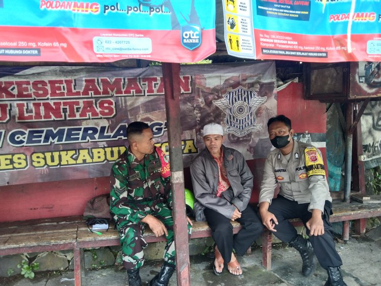 Polisi Dan TNI Sambang Warga Sampaikan Pesan Kamtibmas