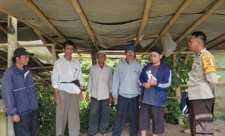 Bhabinkamtibmas Desa Langensari Sambangi Warganya