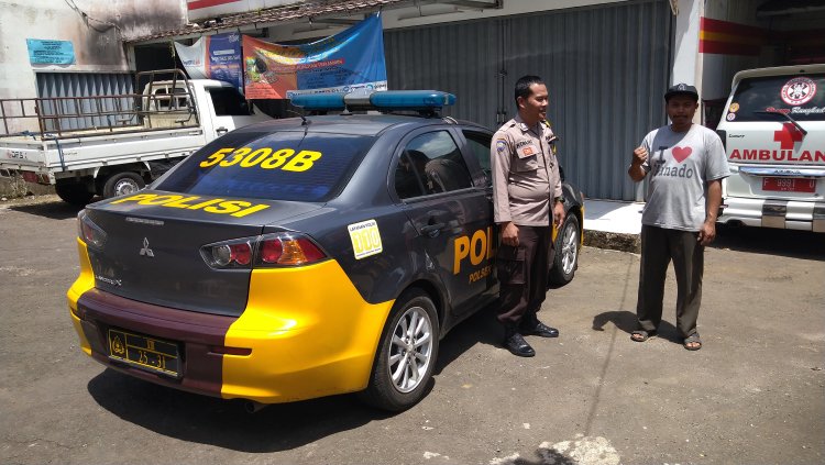 Patroli Sambang Bhabinkamtibmas Desa Sukajaya.