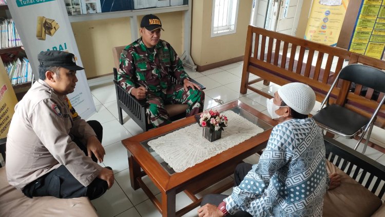 Sinergitas TNI -Polri Lakukan Sambang Di Wilayah Desa Binaan.