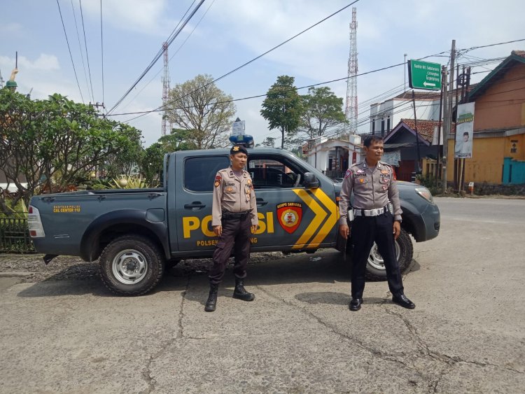 Intensifkan Patroli Siang Di Strong Poin Tugu Macan Sukalarang