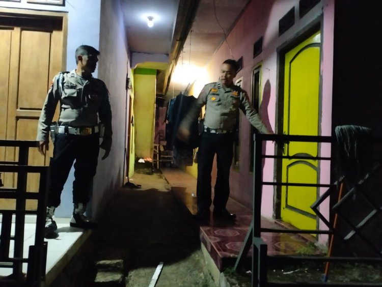 Ciptakan Kemanan, Polisi Patroli Malam Ke Rumah Kosong yang Ditinggal Mudik